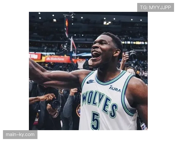 爱德华兹40分扛起森林狼进攻 关键时刻得分能力展现巨星潜质